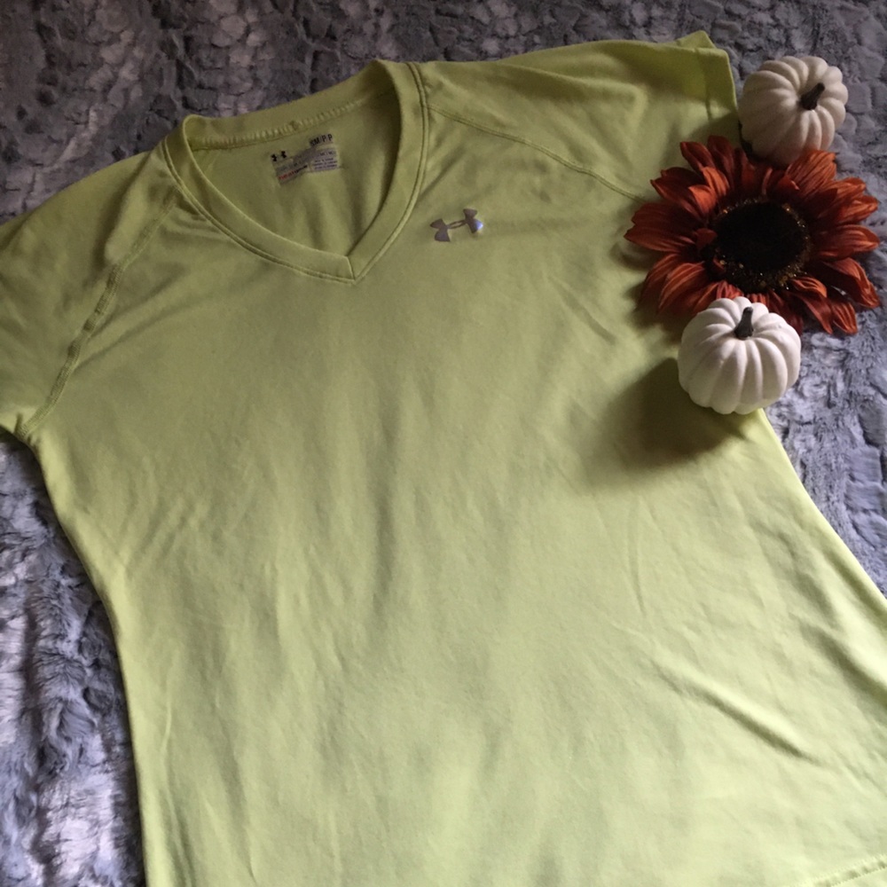 Bright under armour heat gear size small/p